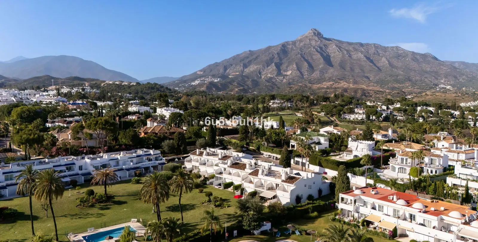 Продажа таунхауса в Nueva Andalucía 38