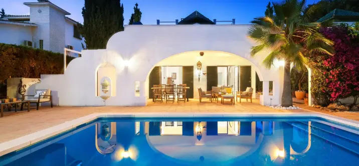 Venta de villa independiente en Marbella 0