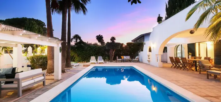 Venta de villa independiente en Marbella 1