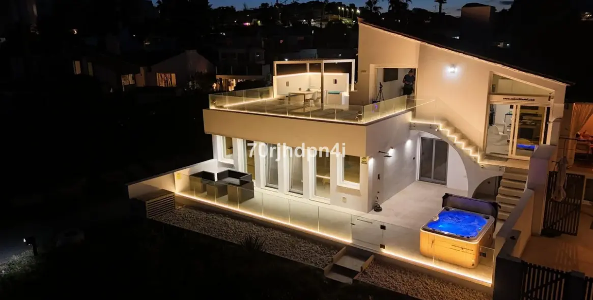 Venta de villa independiente en Estepona 6