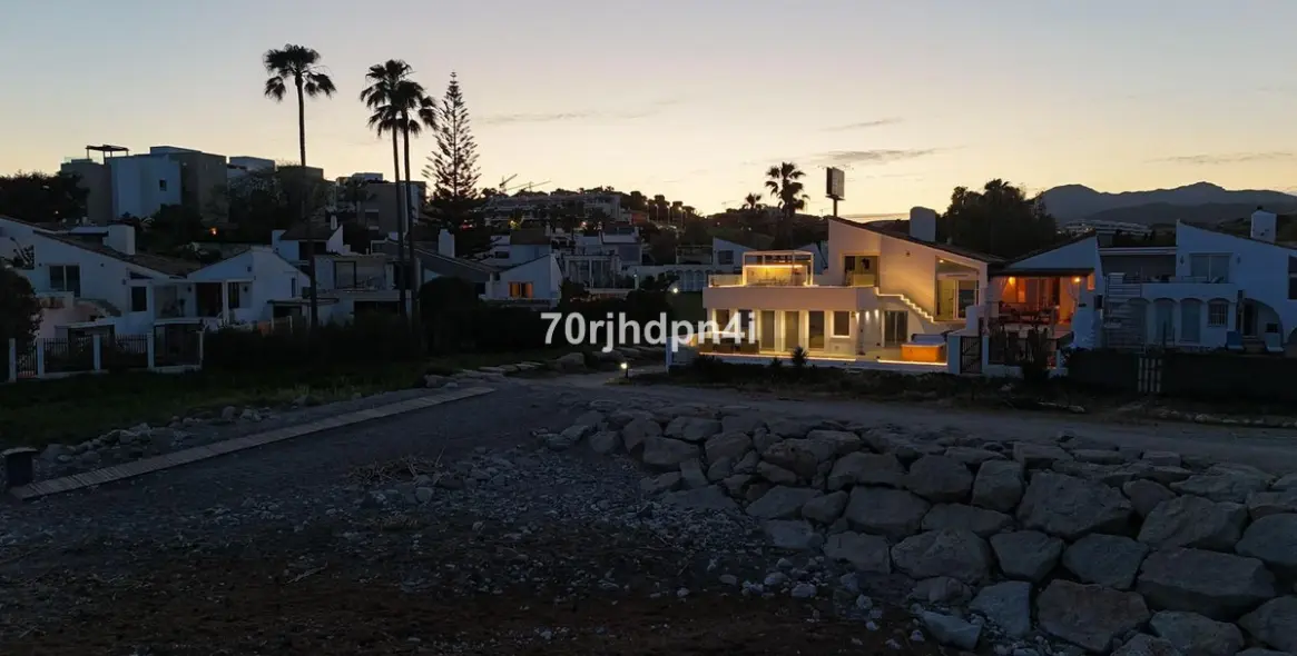 Venta de villa independiente en Estepona 14