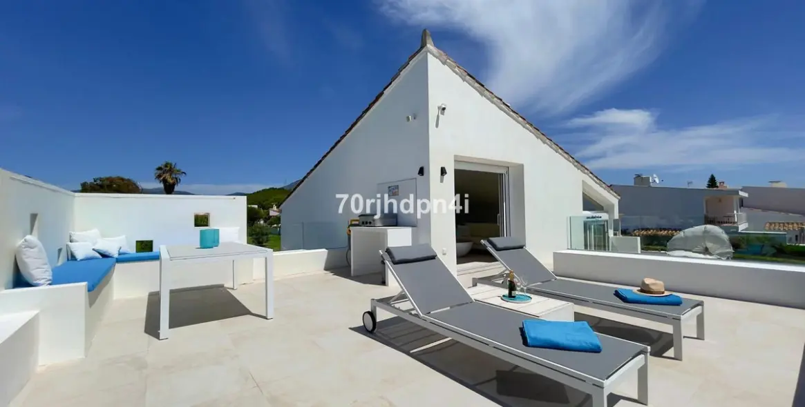 Venta de villa independiente en Estepona 21