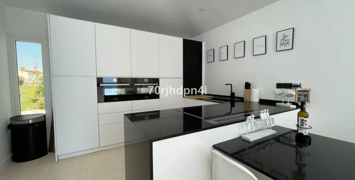 Venta de villa independiente en Estepona 27