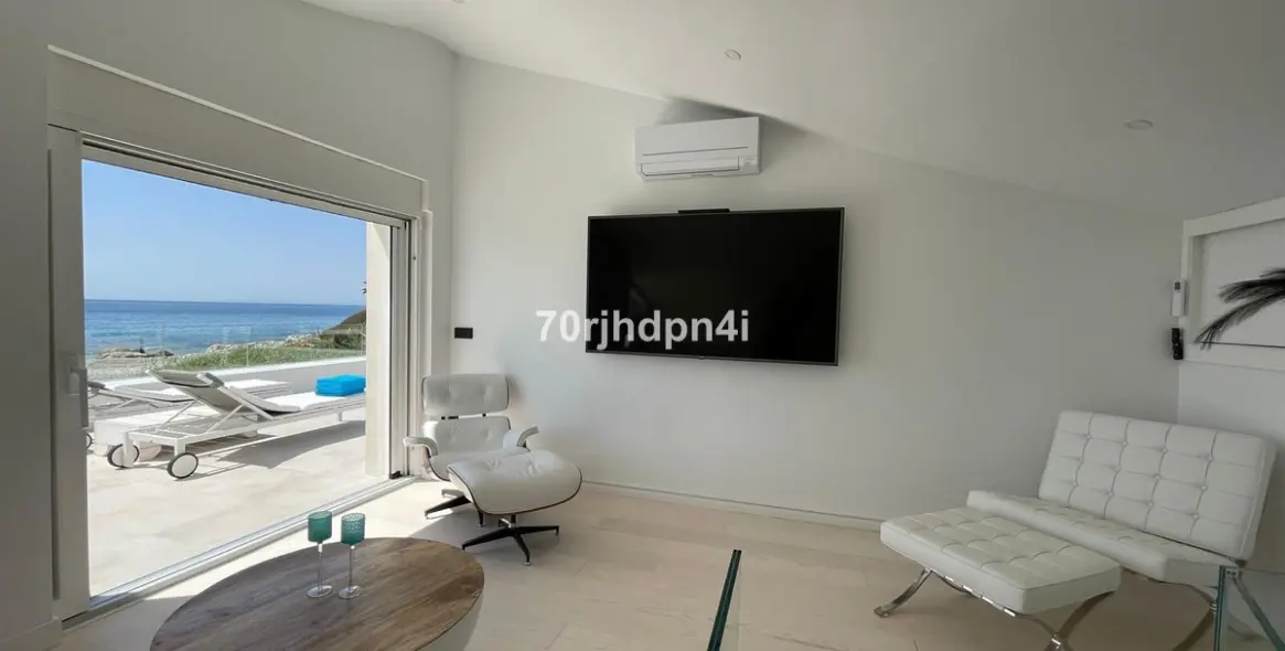 Venta de villa independiente en Estepona 32