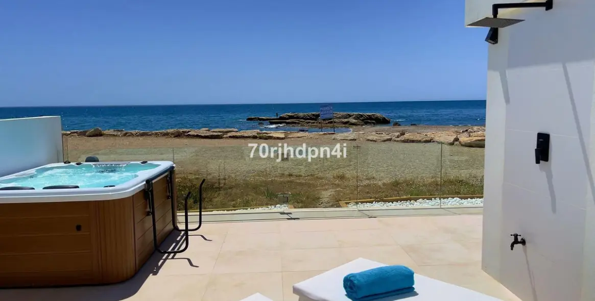Venta de villa independiente en Estepona 38