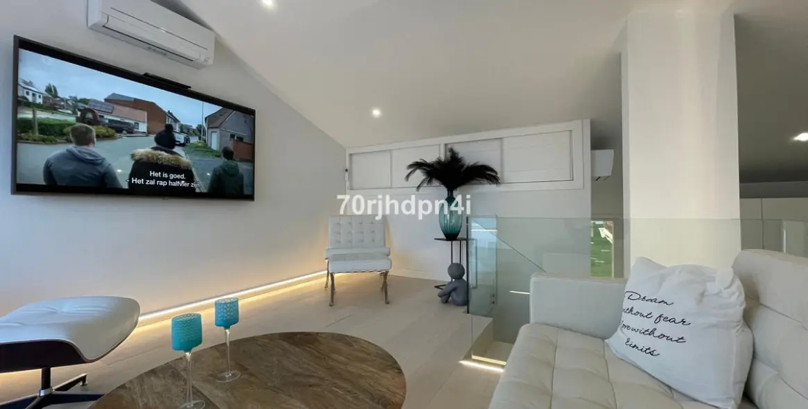 Venta de villa independiente en Estepona 40