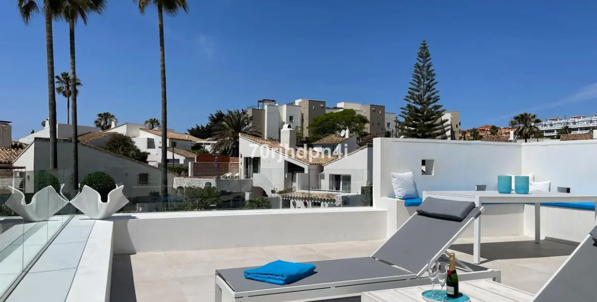 Venta de villa independiente en Estepona 51