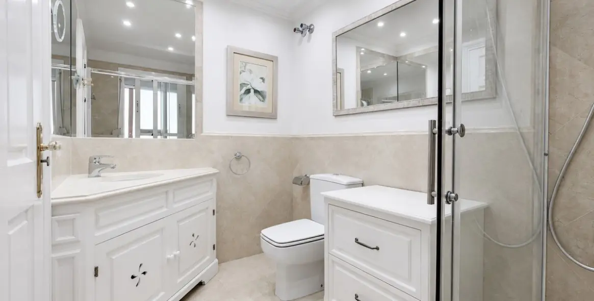Venta de ático en Marbella 32