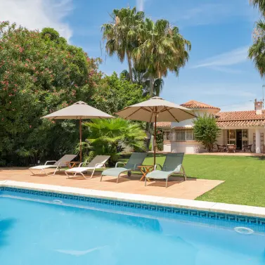 Venta de villa independiente en San Pedro de Alcántara
