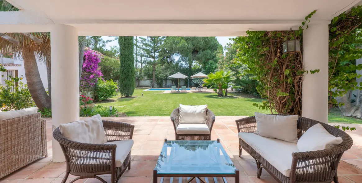 Venta de villa independiente en San Pedro de Alcántara 2