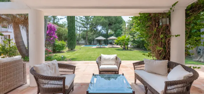Venta de villa independiente en San Pedro de Alcántara 1