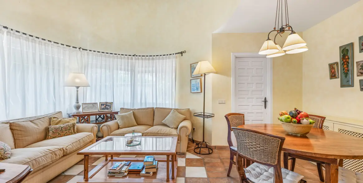 Venta de villa independiente en San Pedro de Alcántara 4