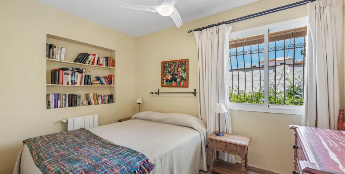 Venta de villa independiente en San Pedro de Alcántara 8