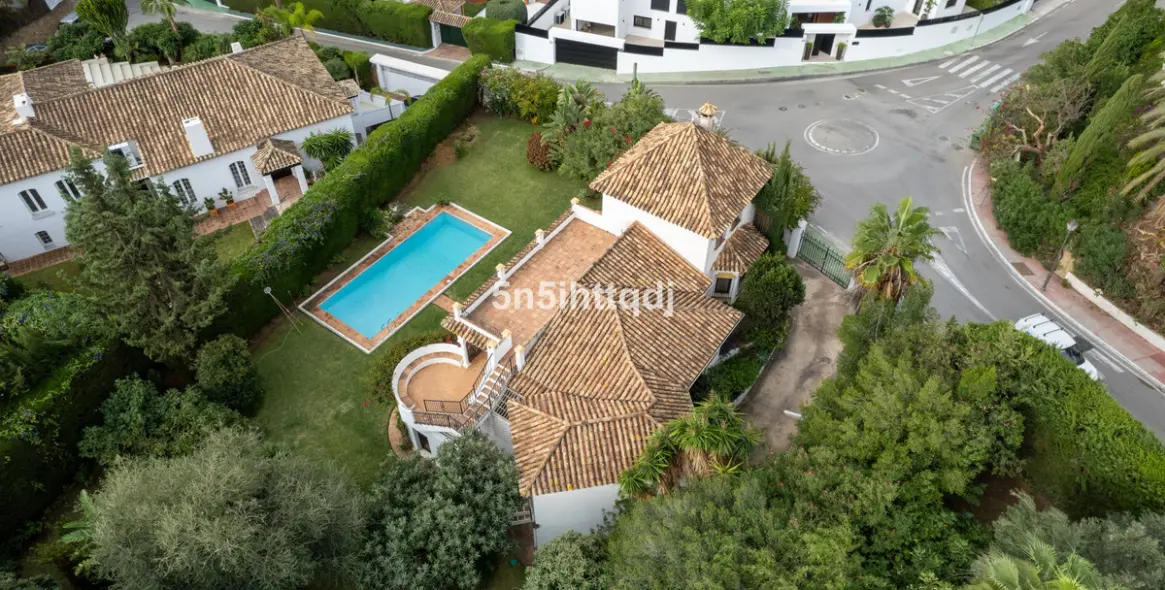 Venta de villa independiente en The Golden Mile 5