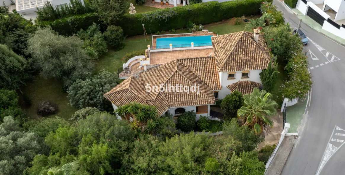 Venta de villa independiente en The Golden Mile 8
