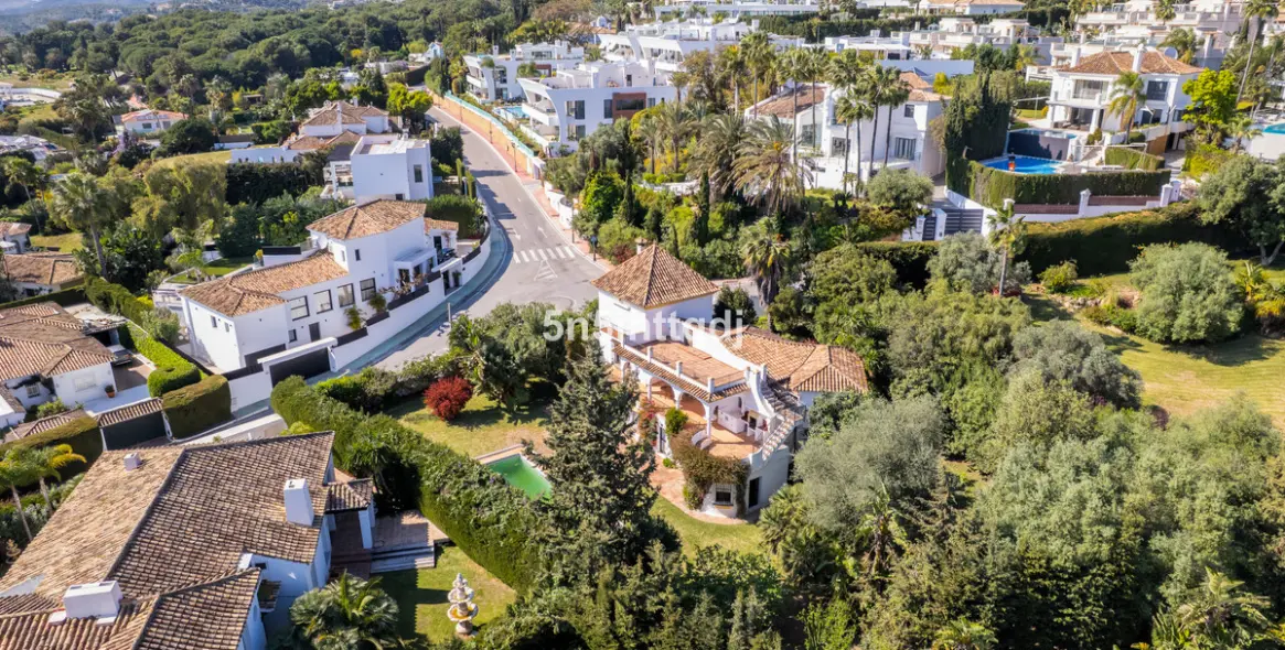 Venta de villa independiente en The Golden Mile 12