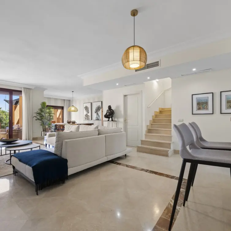Venta de ático dúplex en San Pedro de Alcántara