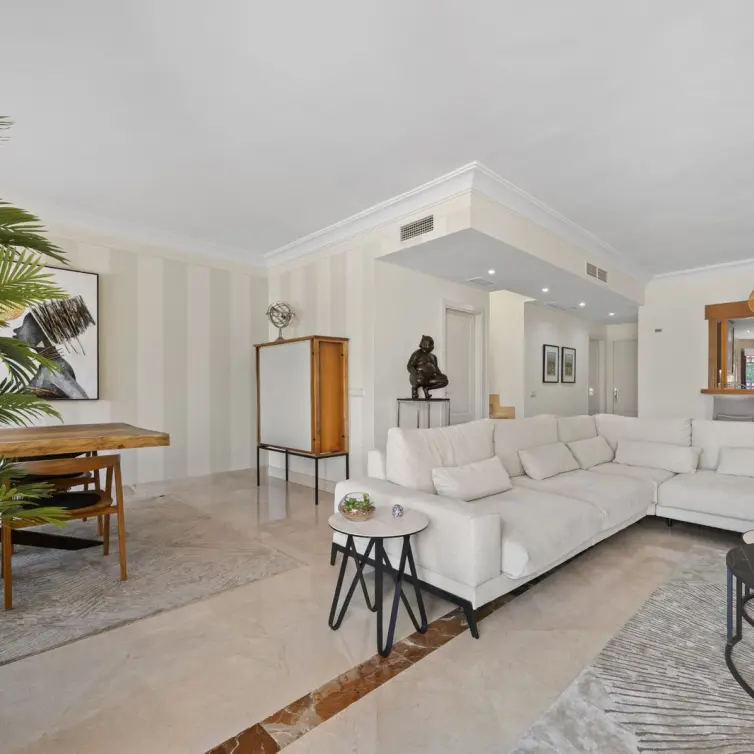 Venta de ático dúplex en San Pedro de Alcántara