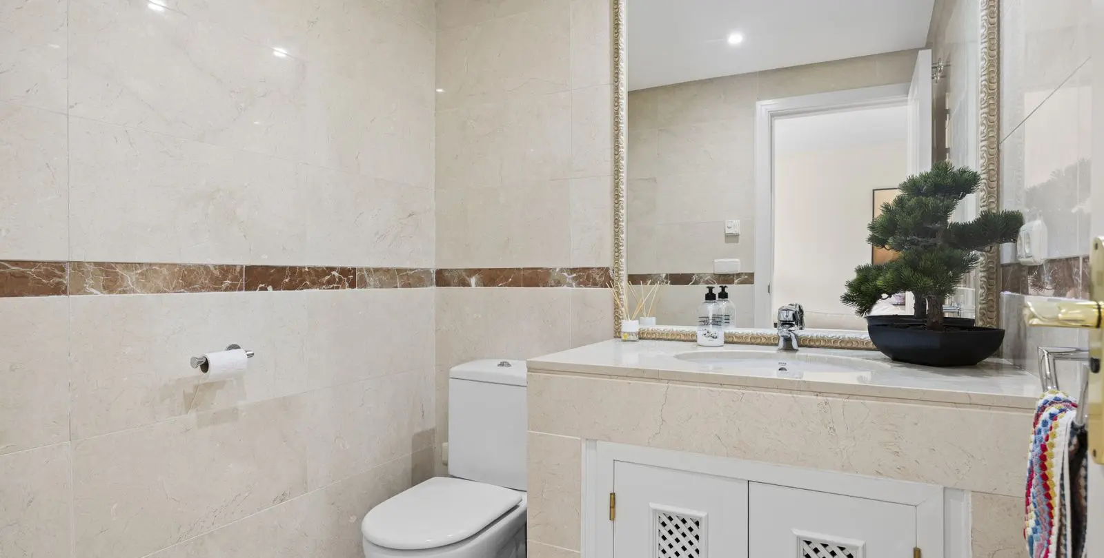 Продажа двухуровневого пентхауса в San Pedro de Alcántara 19