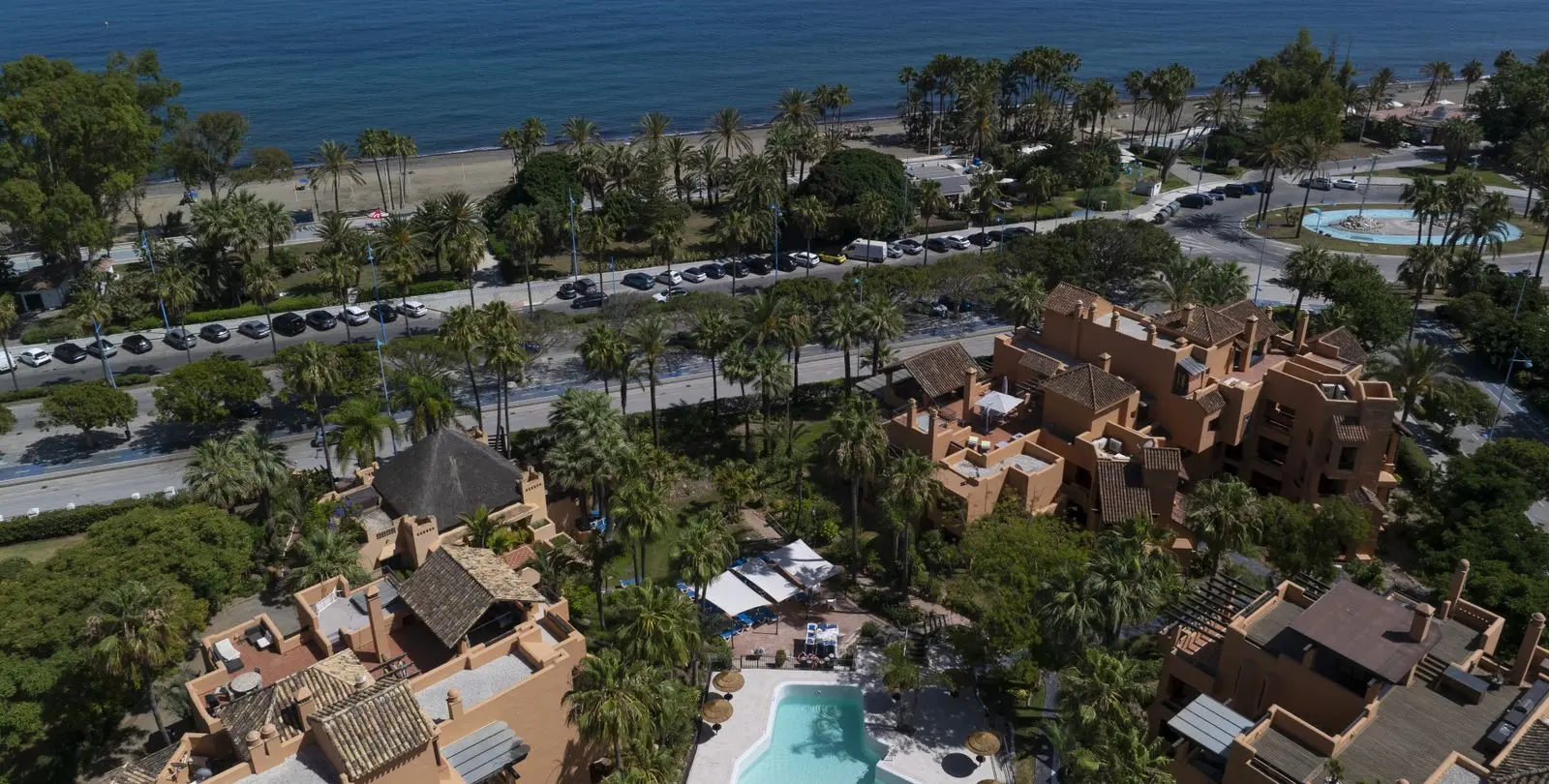 Продажа двухуровневого пентхауса в San Pedro de Alcántara 31