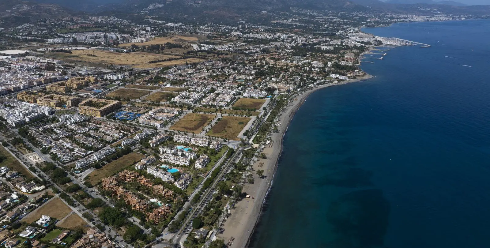 Продажа двухуровневого пентхауса в San Pedro de Alcántara 36