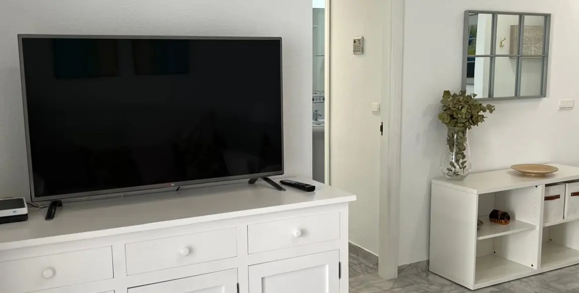 Alquiler a corto plazo de apartamento en planta media en Puerto Banús 3