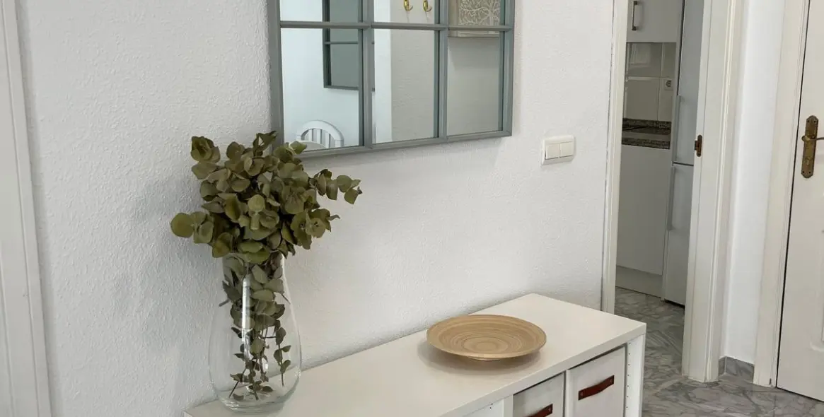 Alquiler a corto plazo de apartamento en planta media en Puerto Banús 15