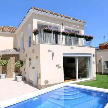 Long-term rent of detached villa in San Pedro de Alcántara