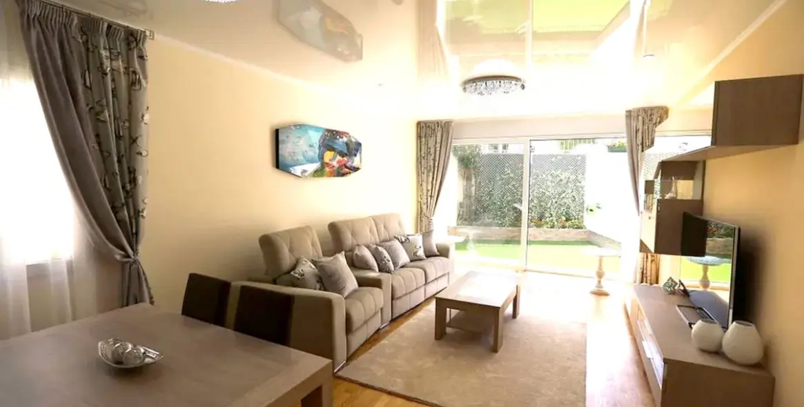 Long-term rent of detached villa in San Pedro de Alcántara 18