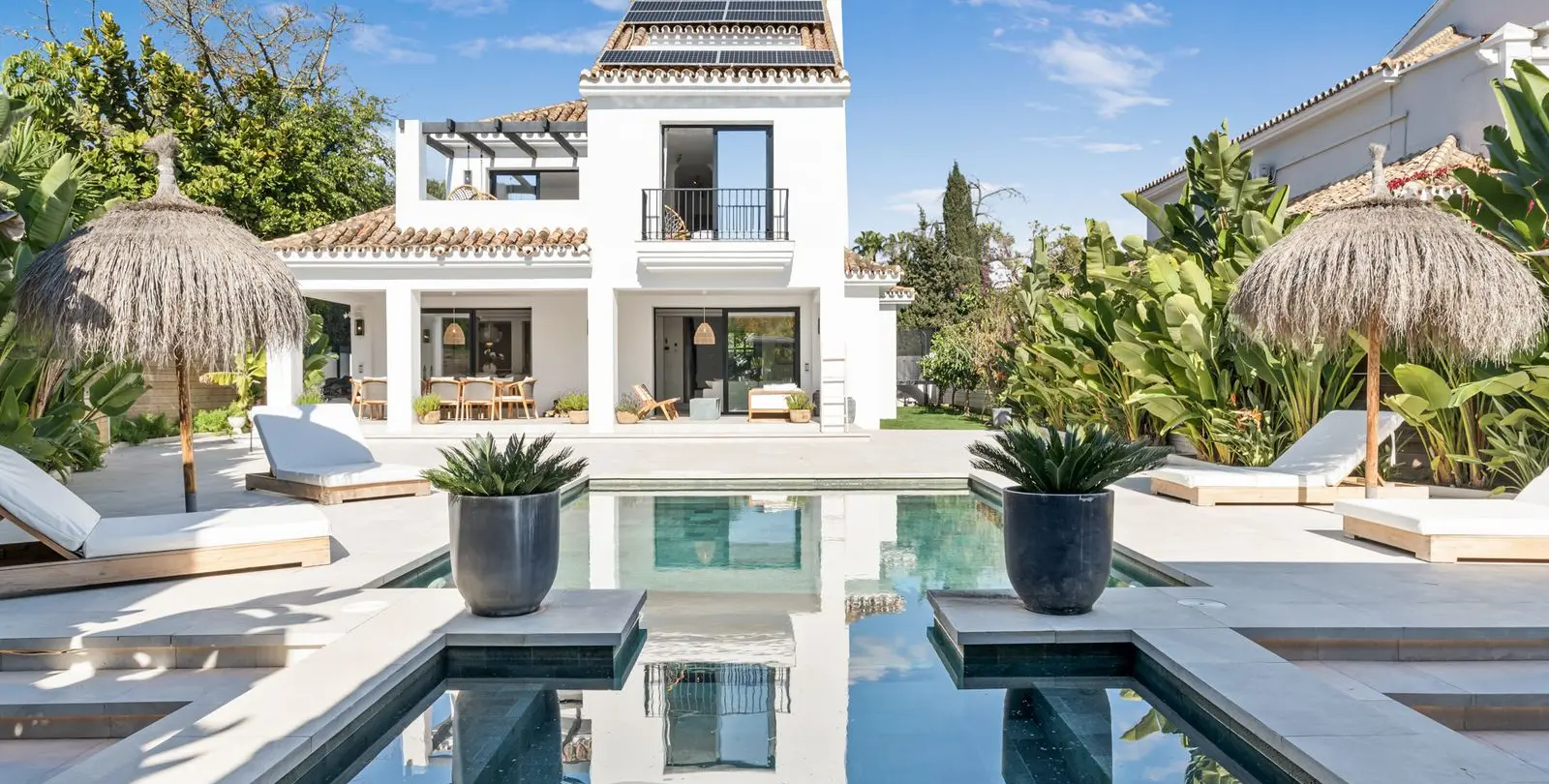 Short-term rent of detached villa in Nueva Andalucía 1