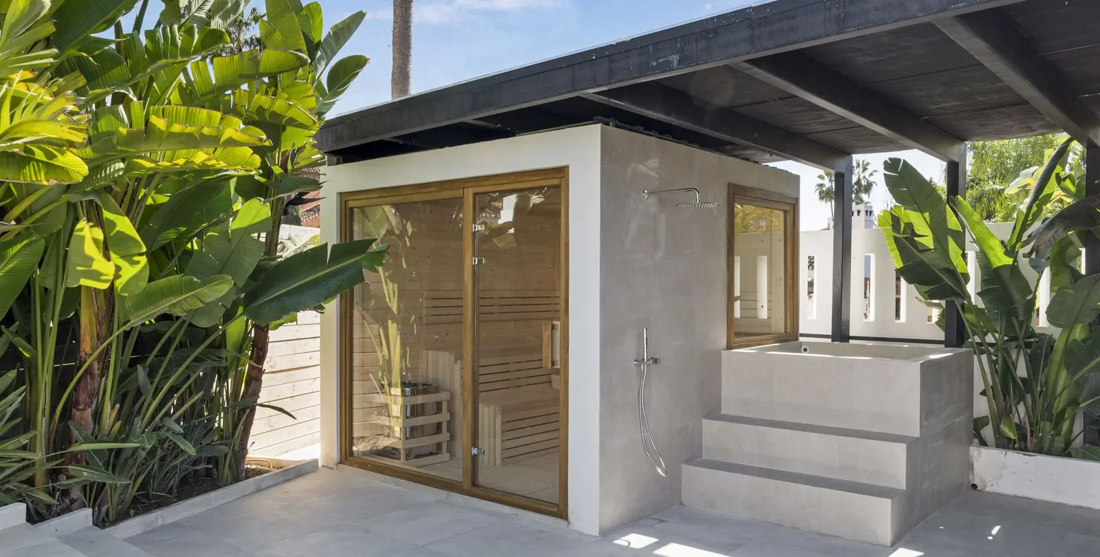 Short-term rent of detached villa in Nueva Andalucía 66