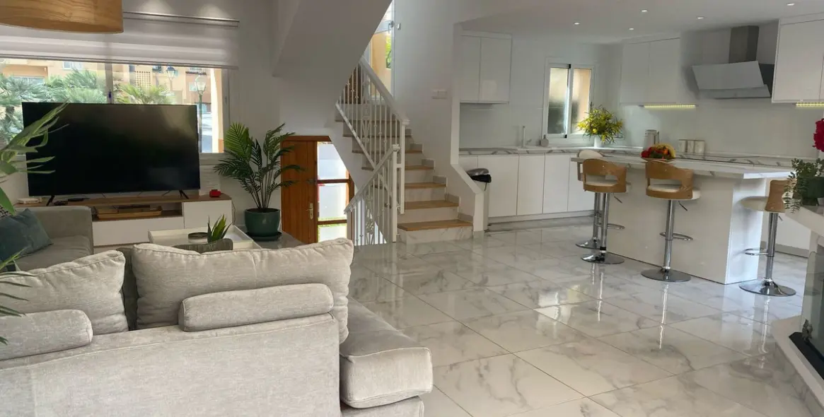 Long-term rent of townhouse in Marbella 10