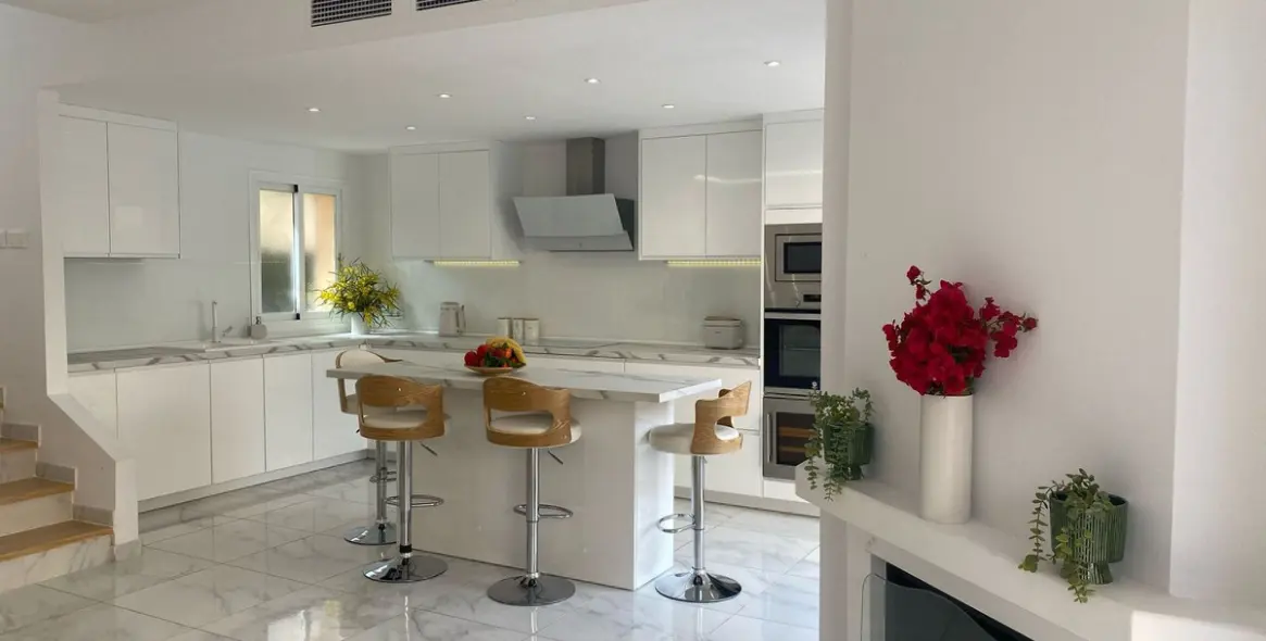 Long-term rent of townhouse in Marbella 18