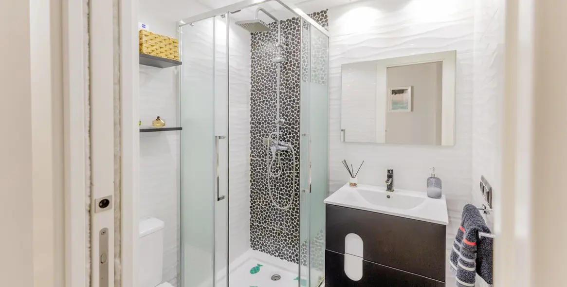 Venta de ático dúplex en Estepona 10