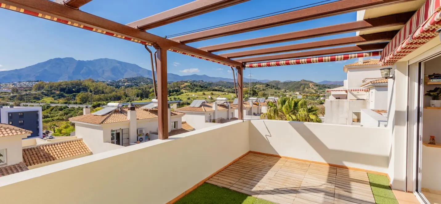 Venta de ático dúplex en Estepona 4