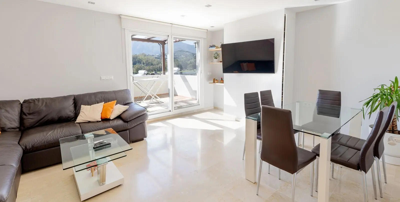 Продажа двухуровневого пентхауса в Estepona 7
