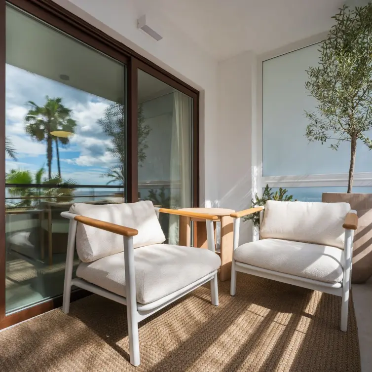 Venta de apartamento en planta media en Estepona
