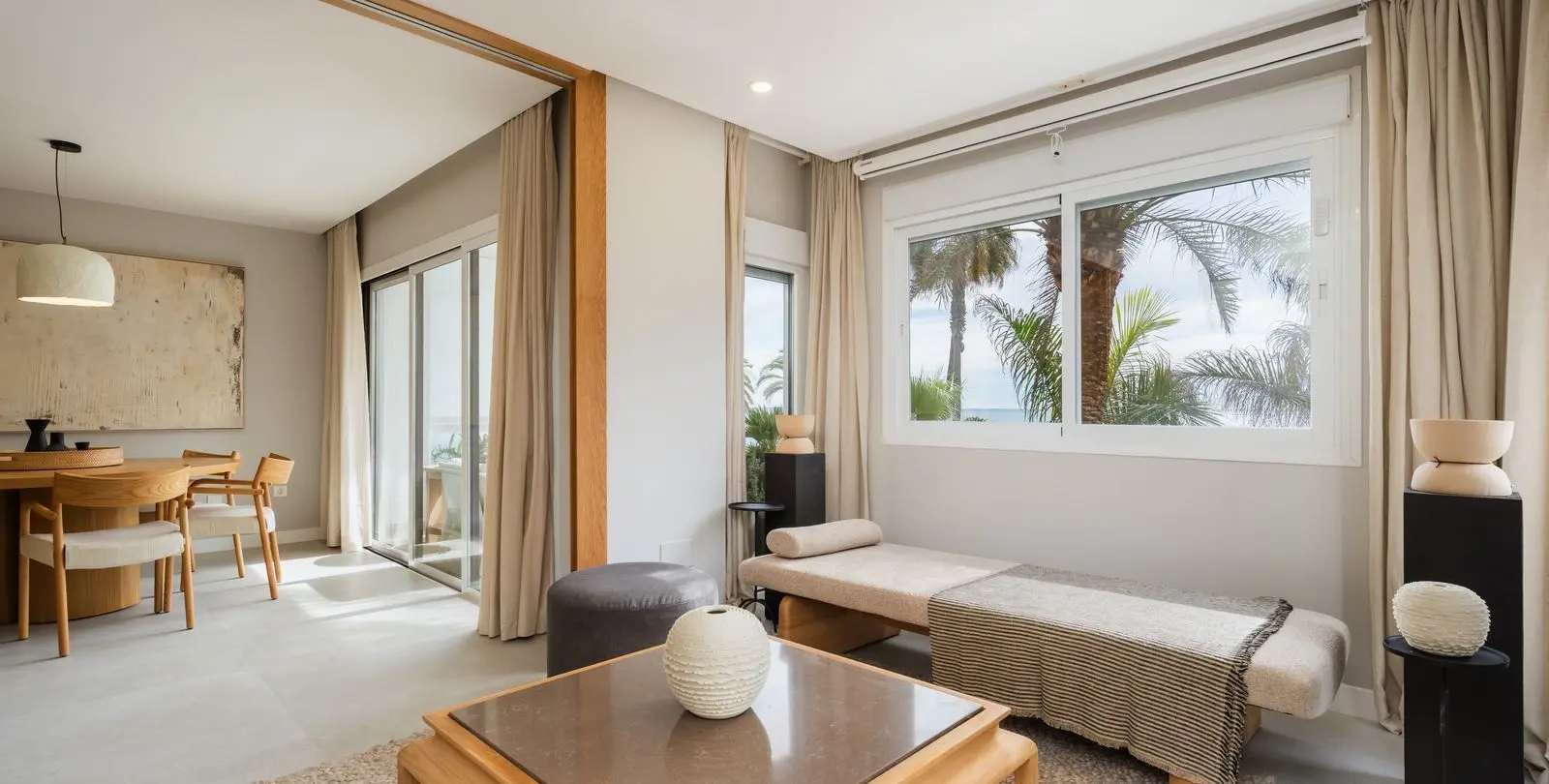 Sale of middle floor apartment in Estepona 16