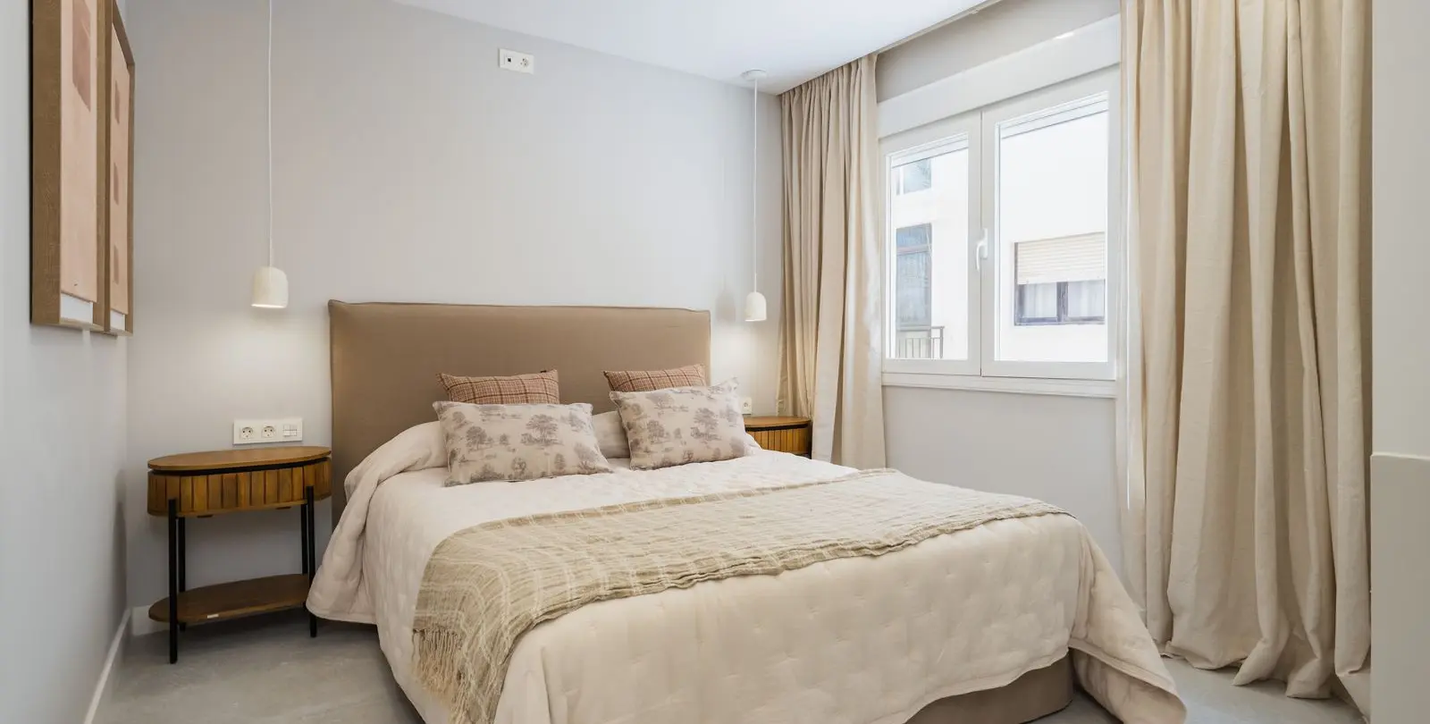 Sale of middle floor apartment in Estepona 25