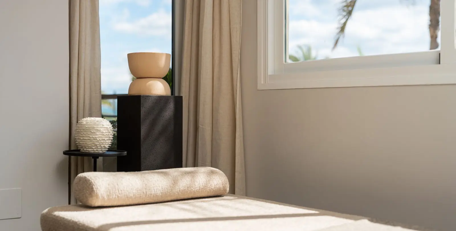 Sale of middle floor apartment in Estepona 31