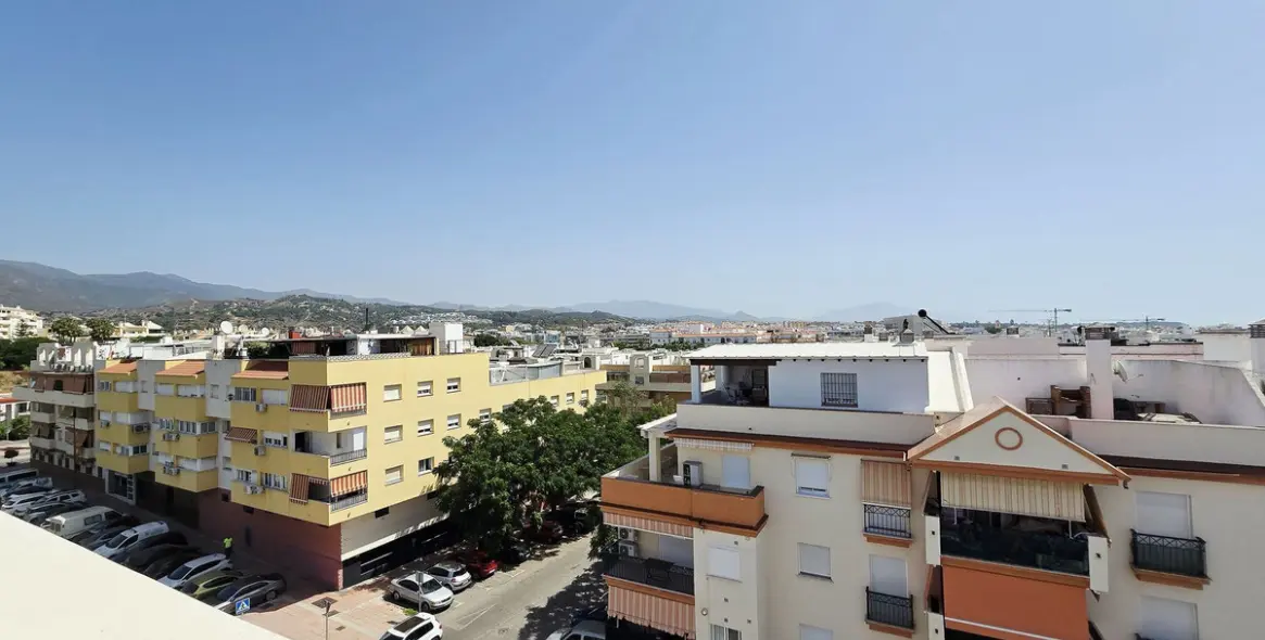 Alquiler a largo plazo de ático en Estepona 12