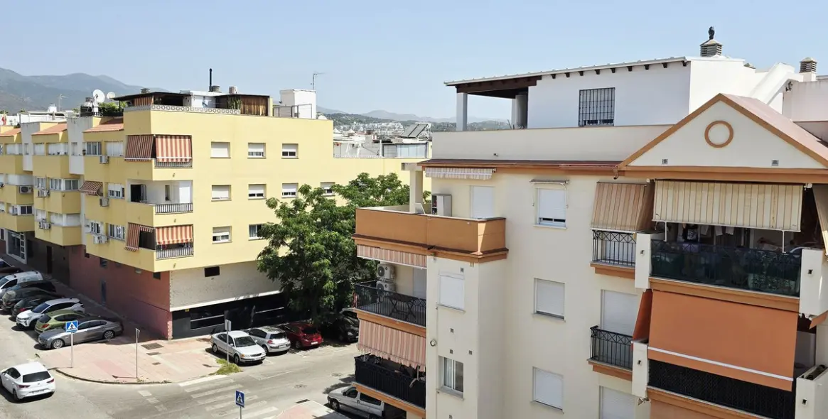 Alquiler a largo plazo de ático en Estepona 27