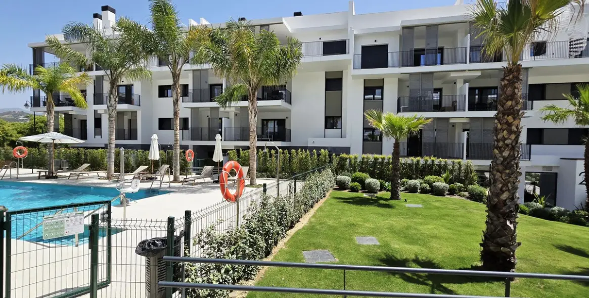 Alquiler a largo plazo de ático en Estepona 36