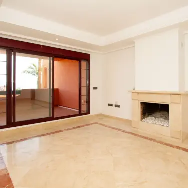 Sale of ground floor apartment in La Mairena