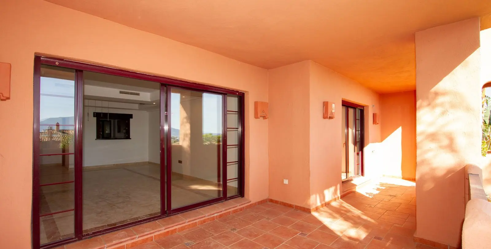 Sale of ground floor apartment in La Mairena 7