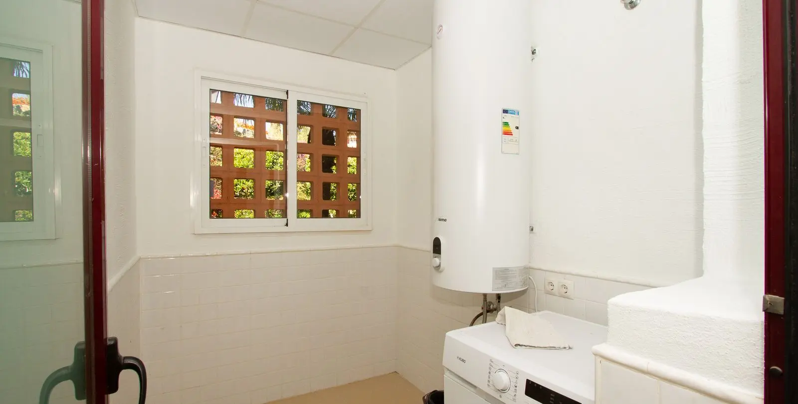 Sale of ground floor apartment in La Mairena 14