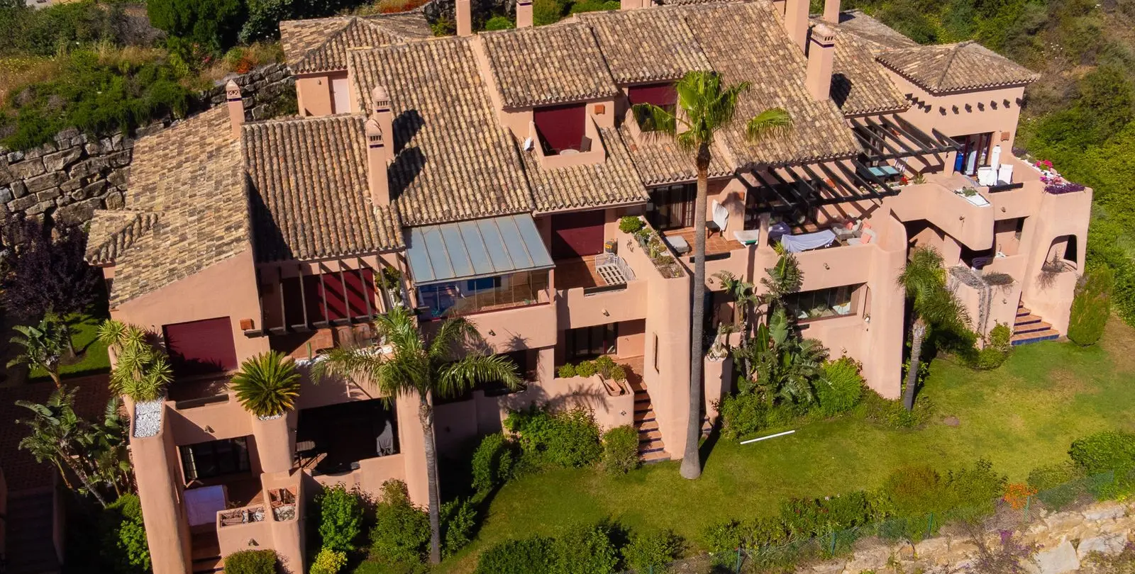 Sale of ground floor apartment in La Mairena 17