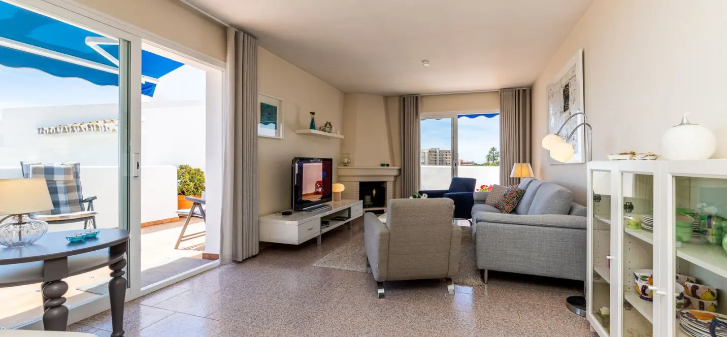 Sale of penthouse in Riviera del Sol 1