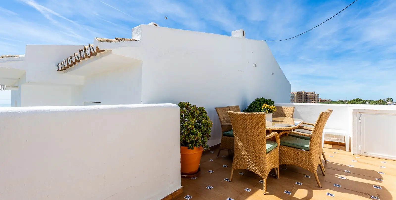 Sale of penthouse in Riviera del Sol 15