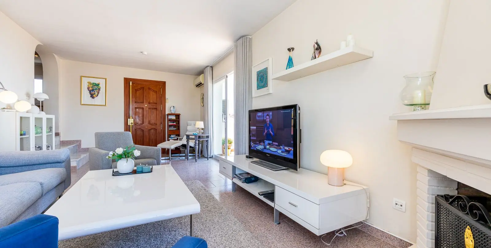 Sale of penthouse in Riviera del Sol 18